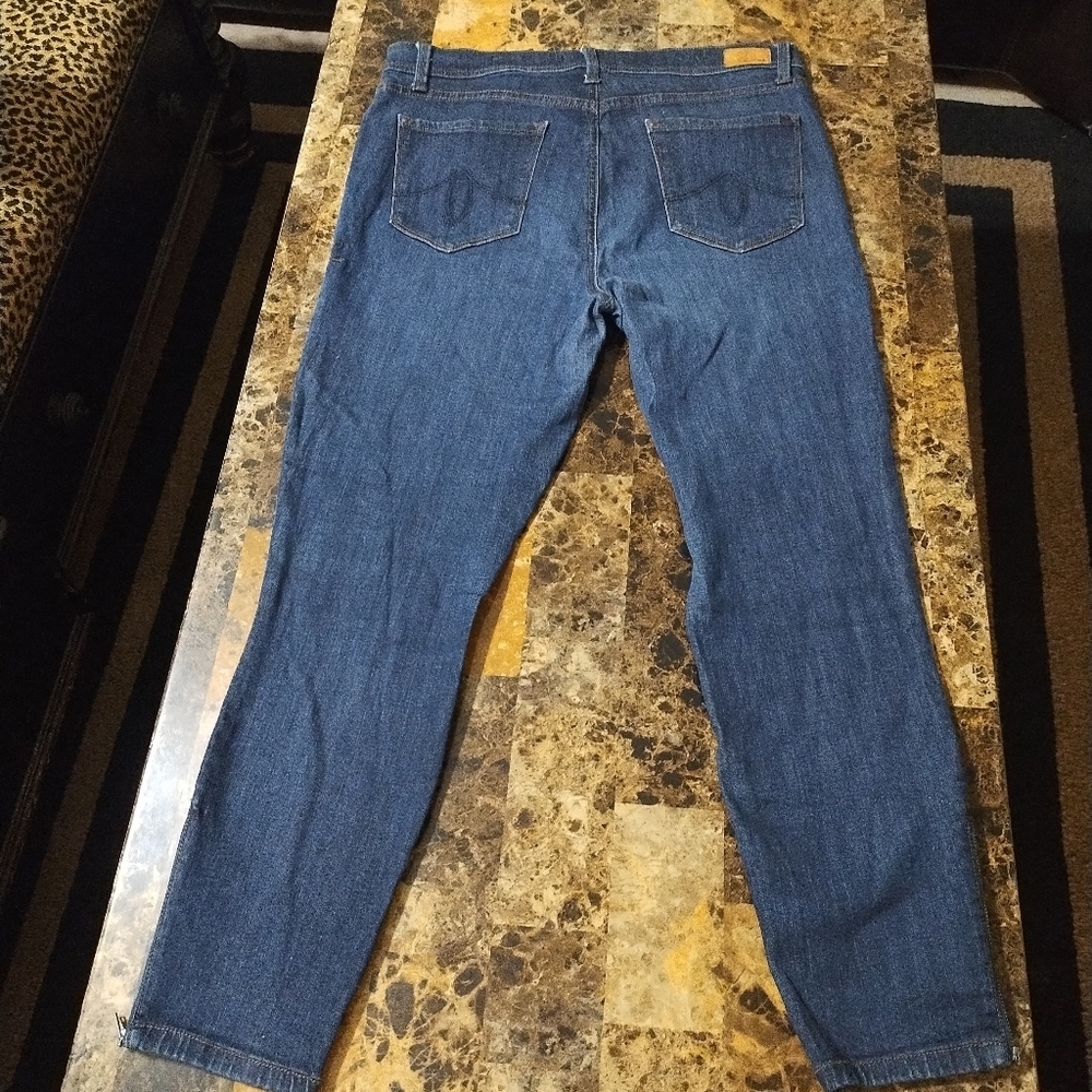 2 Pairs - Level 99 Jeans - Picture 13 of 16